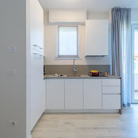 Appartamento Valeria By Wonderful Italy Sirmione Exterior photo